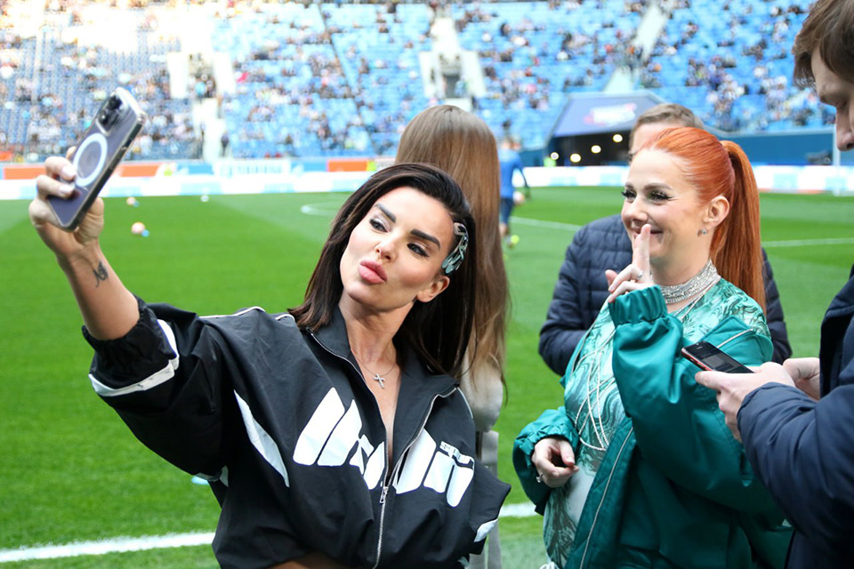 Группа «Тату»: история мирового успеха, распад, воссоединение Юли Волковой и Лены Катиной