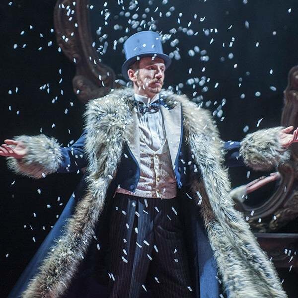 Спектакль «Красавец мужчина» в Малом театре