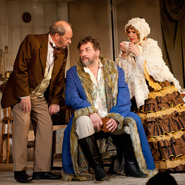 Спектакль «День на день не приходится» в Малом театре