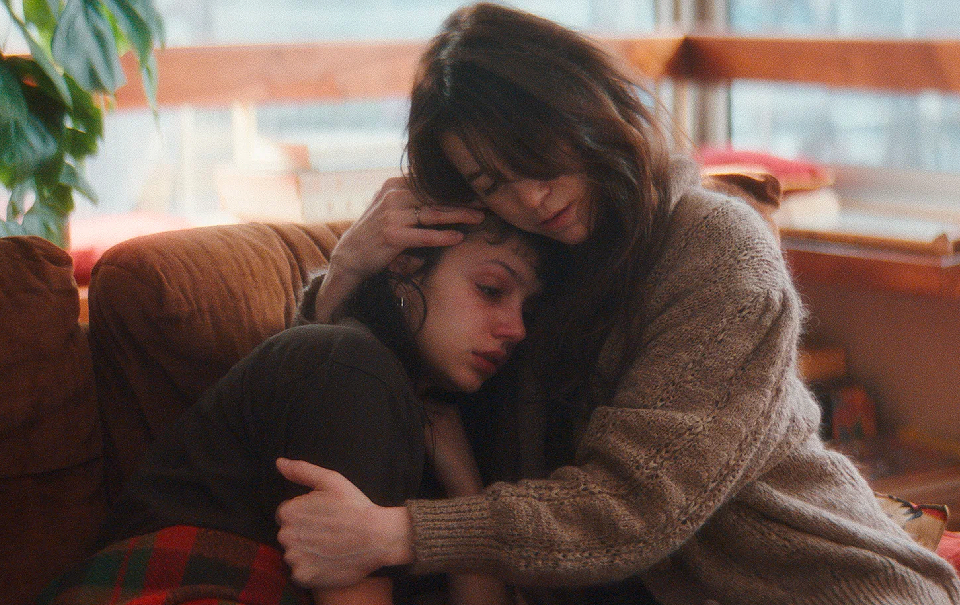 Фильм «Пассажиры ночи»: рецензия кинокритика на мелодраму о 80-х с Шарлоттой Гэнсбур