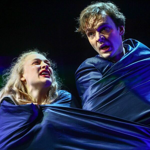 Спектакль «Похищение эС» в Театре Моссовета