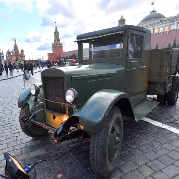 Выставка в честь парада 1941 года на Красной площади