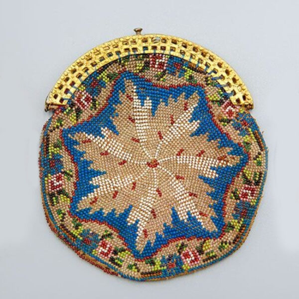 Выставка «Бисерные истории» в Кускове