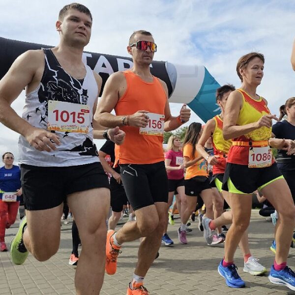 Благотворительный забег в кокошниках «Без Границ»