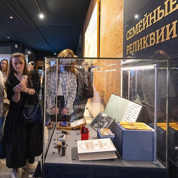 Выставка ко Дню ракетных войск и артиллерии в Музее Победы