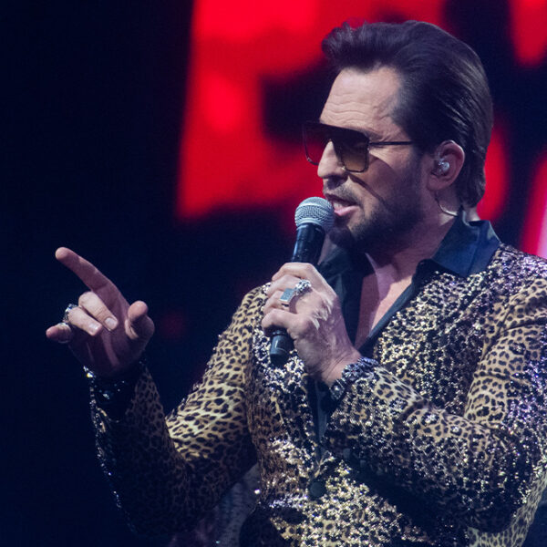 Концерт Артура Пирожкова