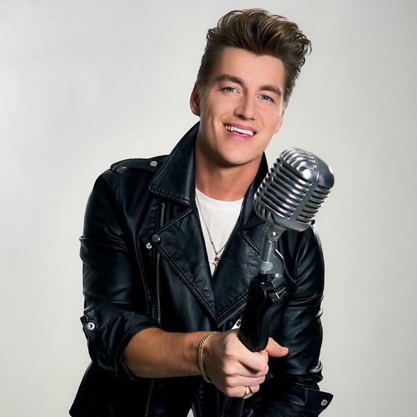 Концерт Алексея Воробьева