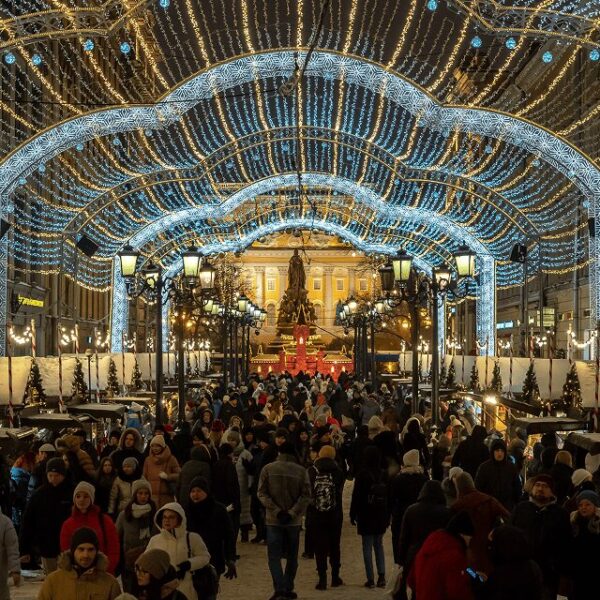 Лучшие новогодние ярмарки Санкт-Петербурга 2025-2026