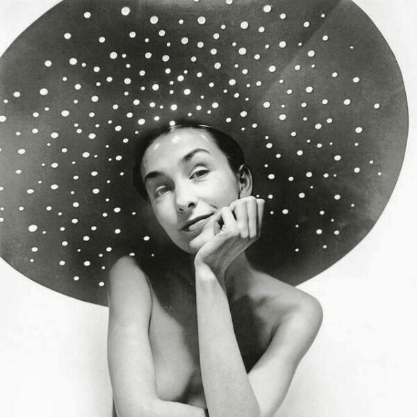 Лекция Ольги Угаровой «Танец как пространство памяти»