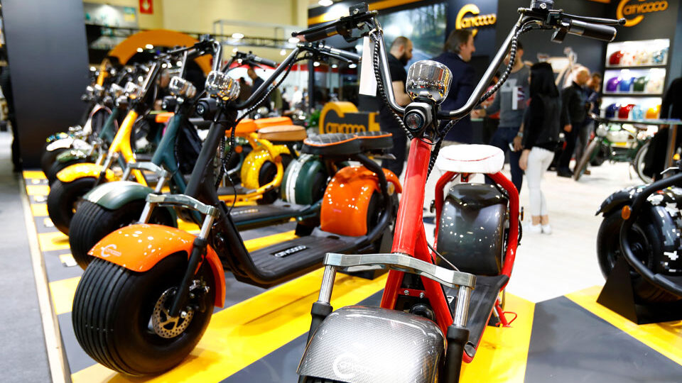 Лучшие электроскутеры 2025