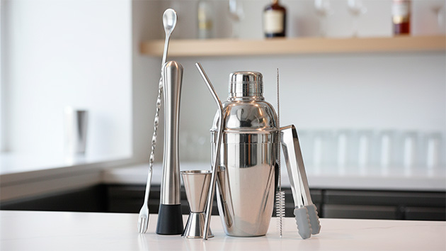 Circle Joy Cocktail Shaker Bar Set (CJ-CSB01). Фото: Татьяна Фадеева / Нейросеть