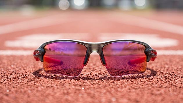 Oakley Flak 2.0 XL. Фото: Павел Громов / Нейросеть