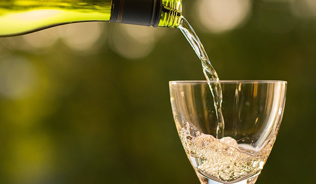 Как выбрать шампанское к Новому году