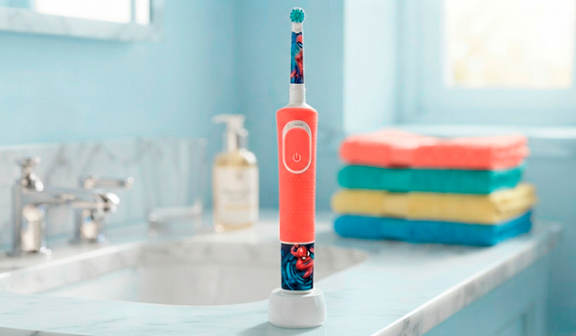 Зубная щетка Oral-B Vitality Kids «Человек-паук»
