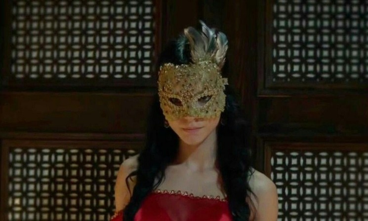 Звезда «Великолепного века» опозорилась новым снимком в Instagram