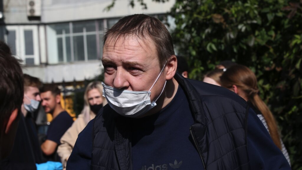 Александр Семчев готовится лечь под нож хирурга