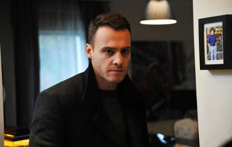 Лучший сериал Керема Бюрсина и это не «Постучи в мою дверь»