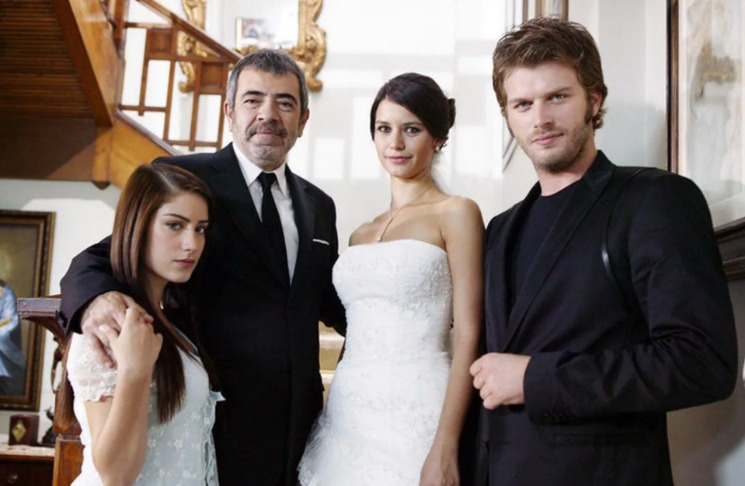 Топ-8 турецких сериалов для просмотра на выходных