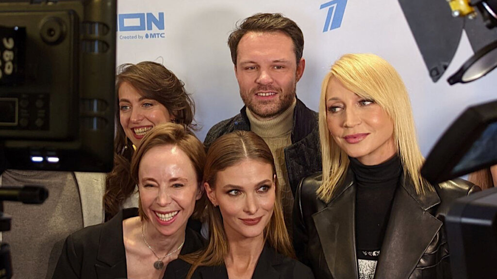 Скромная Светлана Иванова, стильная Кристина Орбакайте, эффектная Лянка Грыу и светящаяся Анастасия Макеева с мужем: как прошла премьера третьего сезона «Теста на беременность»