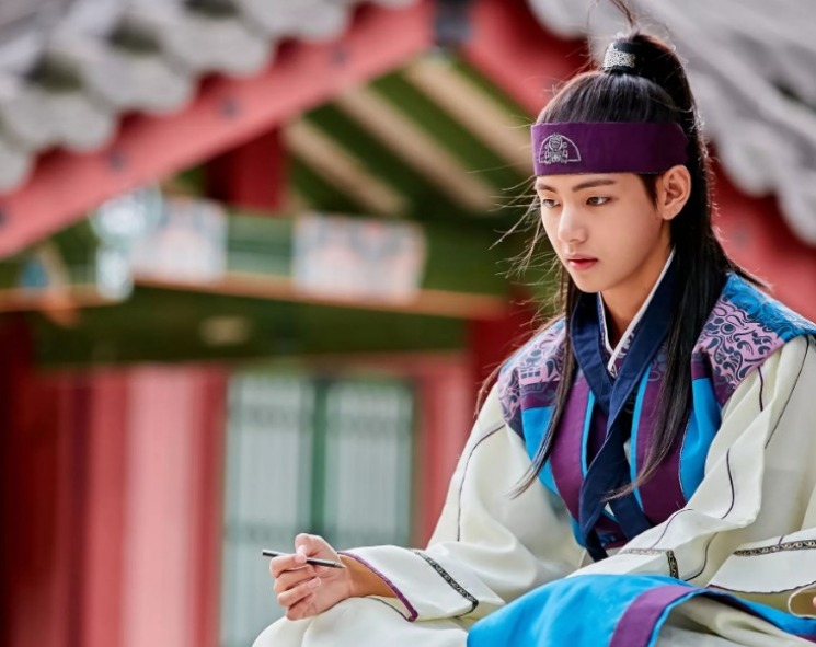 Звезда группы BTS назвал дорамы, которые должен посмотреть каждый Арми*