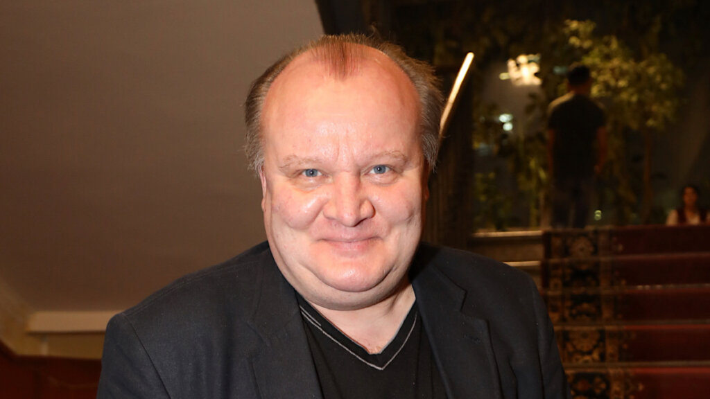 Внебрачная дочь, пристрастие к алкоголю, потеря волос из-за облучения: жизнь актера Бориса Каморзина изменилась в 36 лет