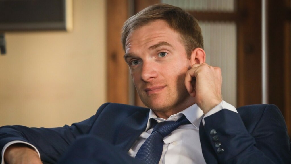 Сериалы со сбежавшим в США Андреем Бурковским исчезают из онлайн-кинотеатров