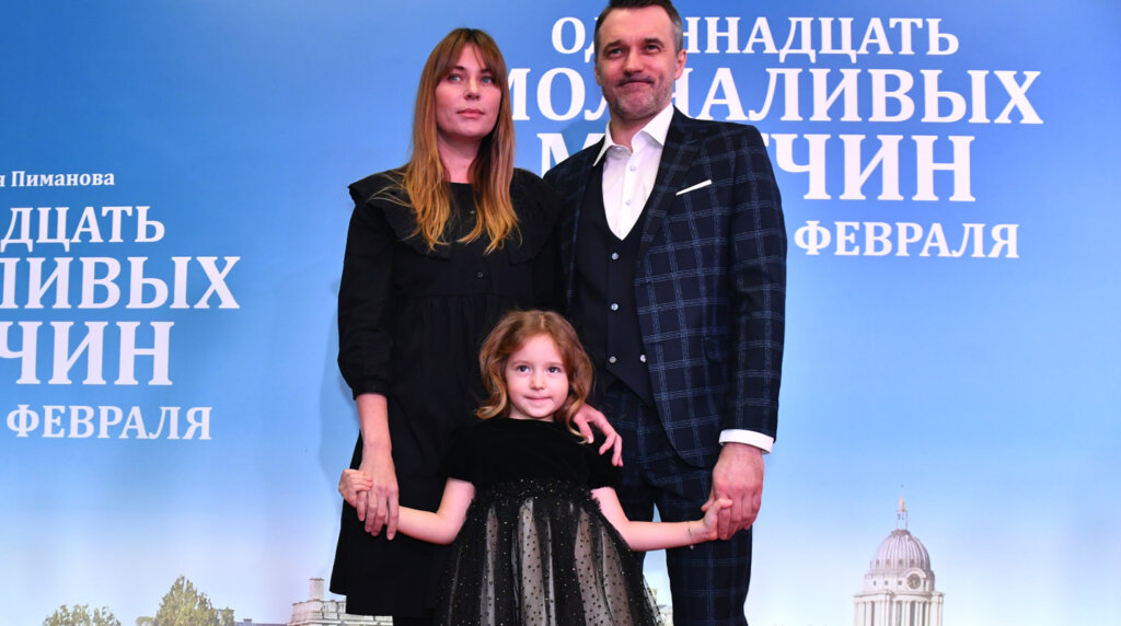 У звезды сериалов «Ланцет» и «Великая» родился четвертый ребенок