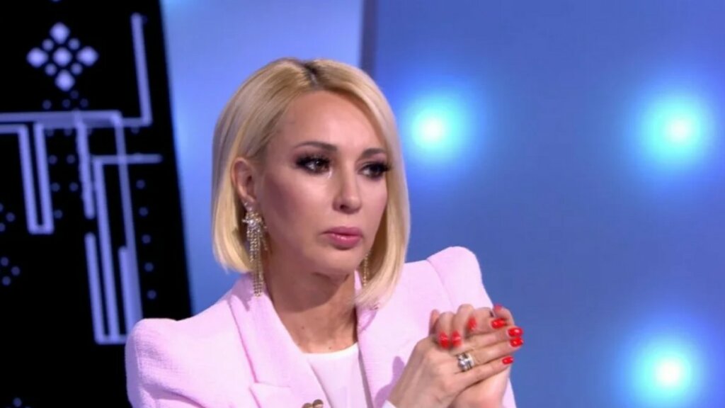 «Я плачу»: тяжелобольная Лера Кудрявцева рыдает по умершему Мартиросяну