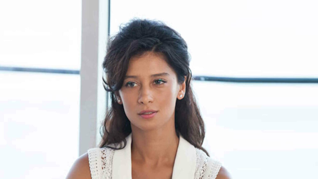 Равшана Куркова поделилась фотографиями маленькой дочки