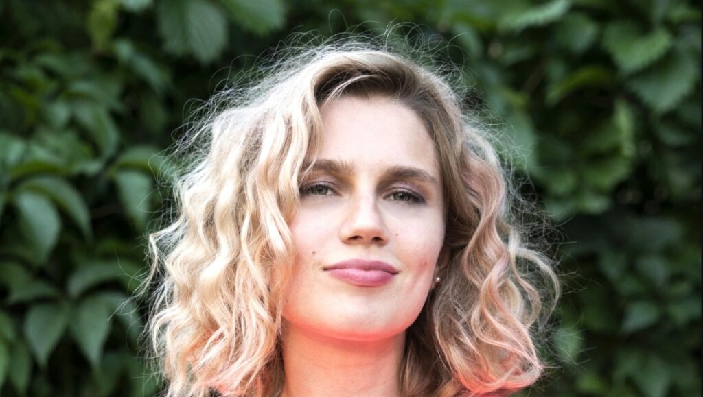 Дарья Мельникова радуется удачному замужеству