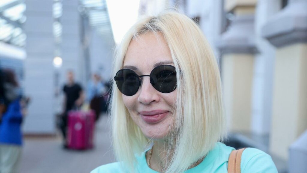 Лера Кудрявцева оконфузилась перед общественностью на вокзале