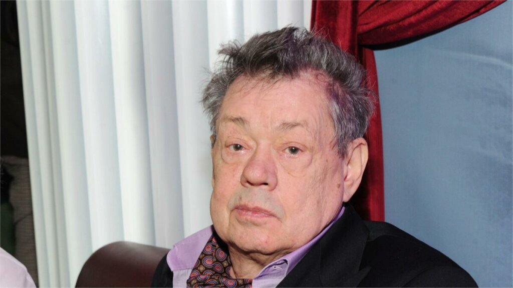 Внук Николая Караченцова вырос копией деда