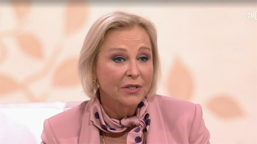 Разводы, неудачная пластика и страшная болезнь: испытания актрисы Елены Борзовой