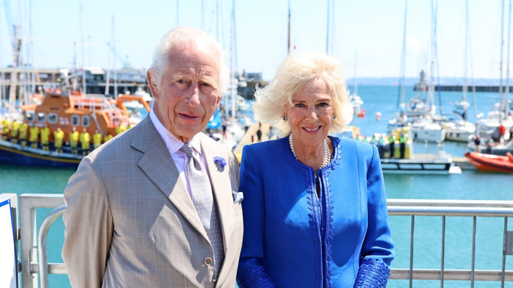 Жена короля Карла III Камилла топит стресс в алкоголе: вот почему