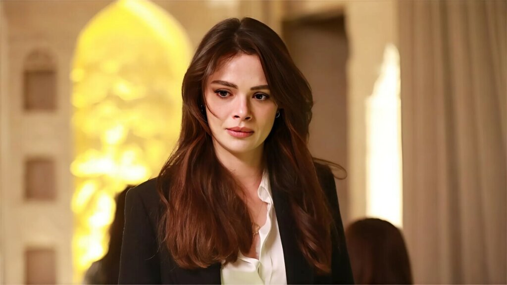 Синем Унсал: Стала актрисой благодаря Достоевскому, скрывает личную жизнь и мечтает о большой любви