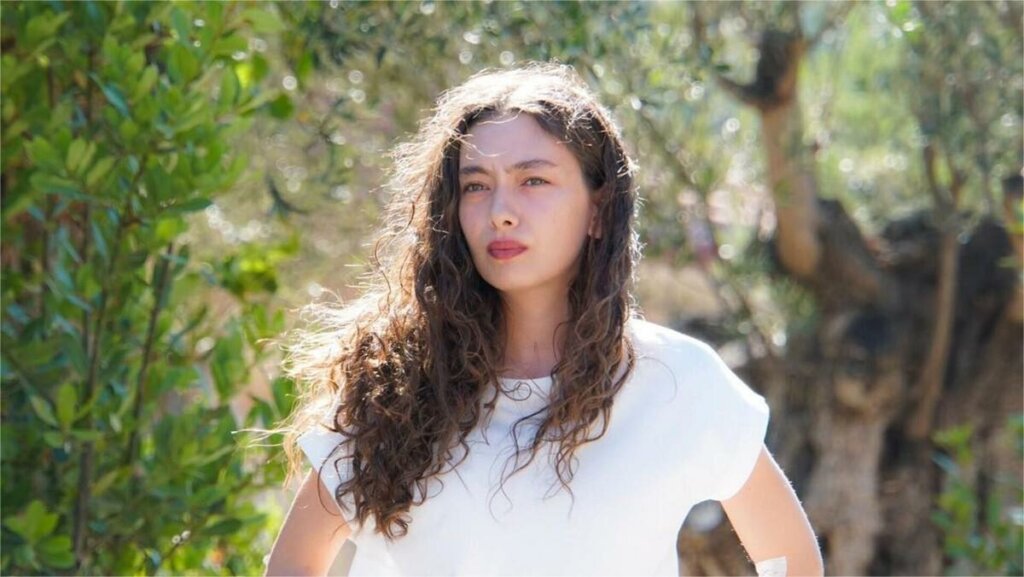 Неслихан Атагюль опубликовала первое фото сына и раскрыла его имя