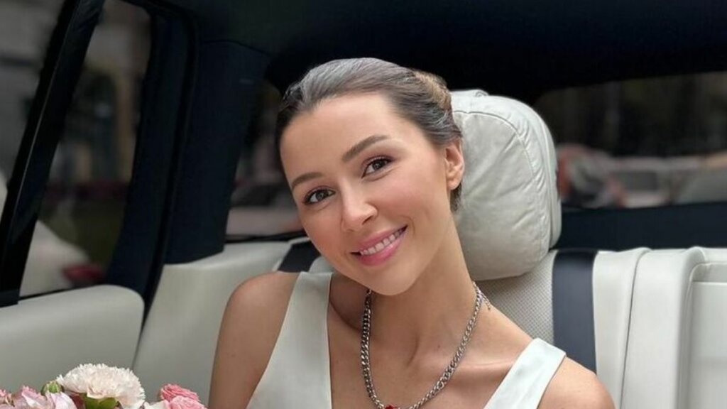 Дочь Анастасии Заворотнюк впервые показала лицо своего сына