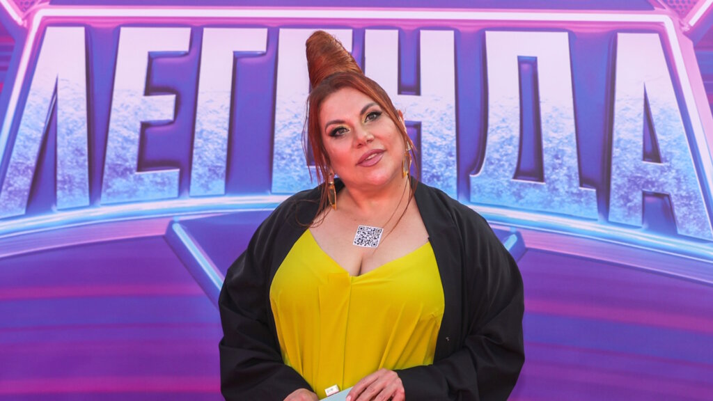 Родившая в 53 года Марина Федункив до сих пор кормит сына грудью