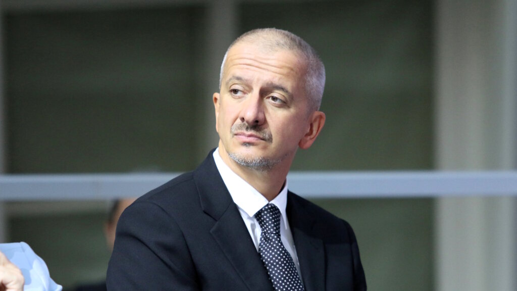 Константин Богомолов раскритиковал заслуженных артистов