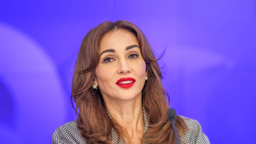 Жас шлюха порно Қызының порносымен хардкор секс