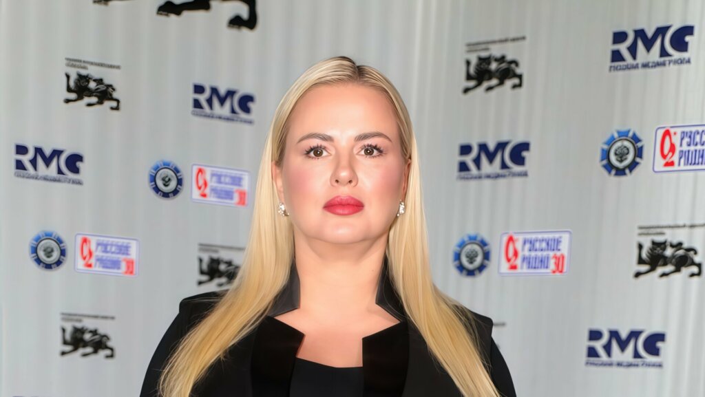 Не дали допить дорогущее вино: Разгневанная Семенович вышла на связь из Венеции
