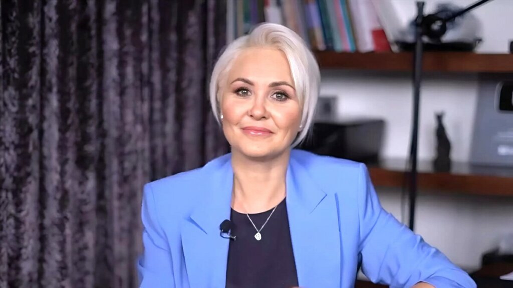 Жалуется на тяжелую жизнь: как выглядит дочь Василисы Володиной