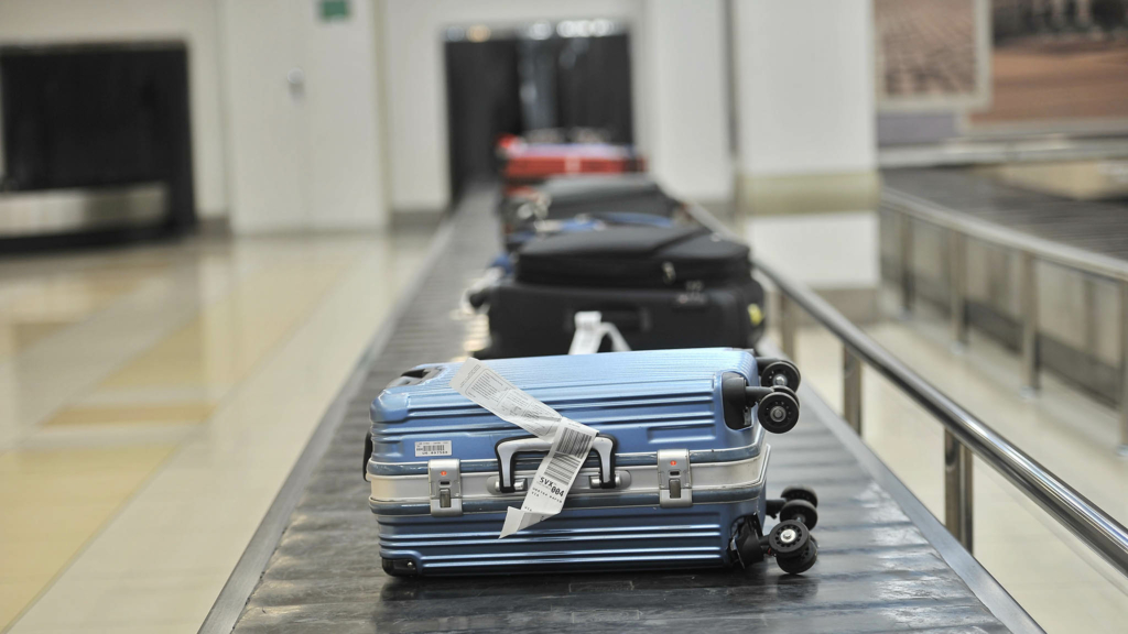 Провоз багажа в самолете в 2024 году: правила и нормы, стоимость, вес ...