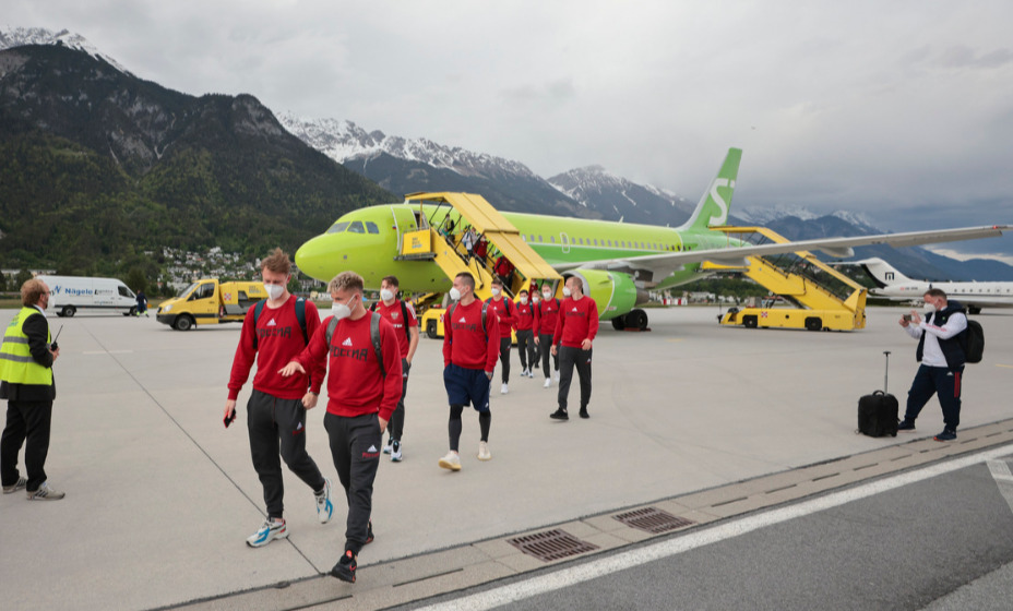 Национальная команда России прилетела в Австрию для подготовки к Евро-2020. Фото: РФС