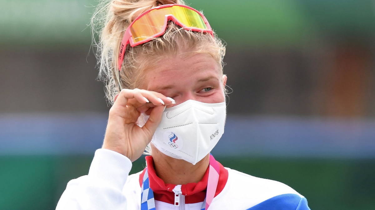 Российская спортсменка Анна Пракатень не сдержала эмоций после серебра Олимпиады в Токио. Фото: REUTERS