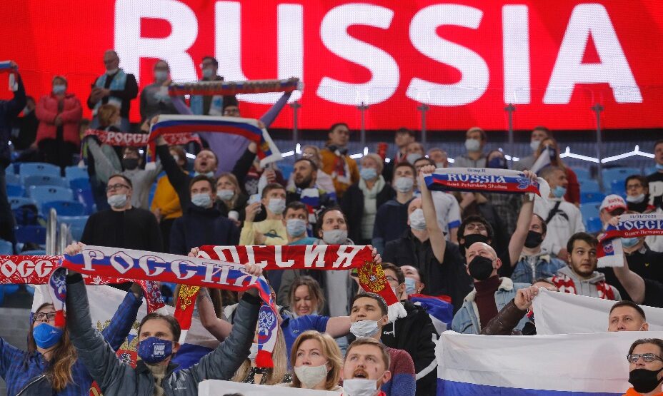 Болельщики сборной России на матче с Кипром