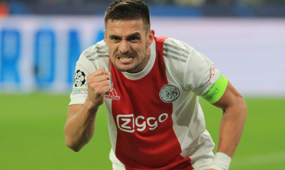 Тадич, футбол