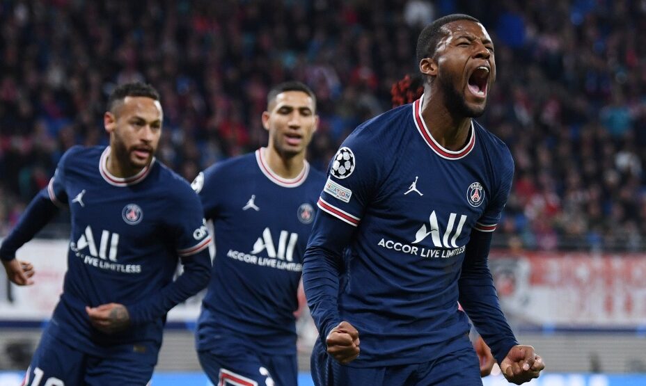 Вейналдум оформил дубль в ворота Лейпцига