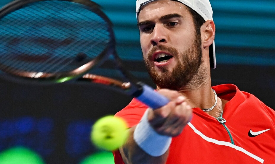 Карен Хачанов