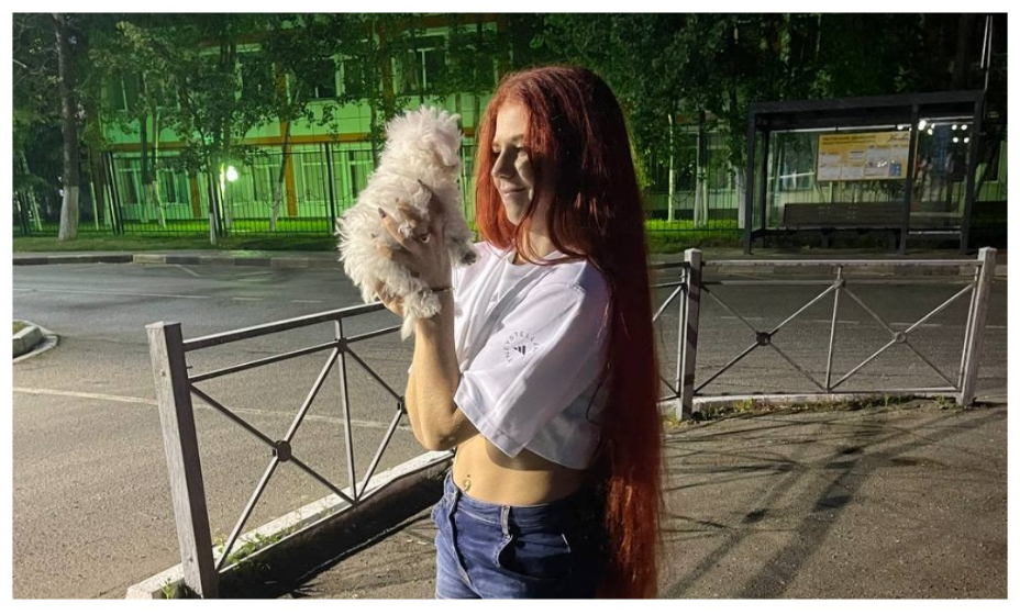 Трусова любуется новым щенком.
Фото: Соцсети Team Trusova Official